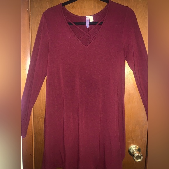 Alya caged neck tunic - Picture 3 of 3